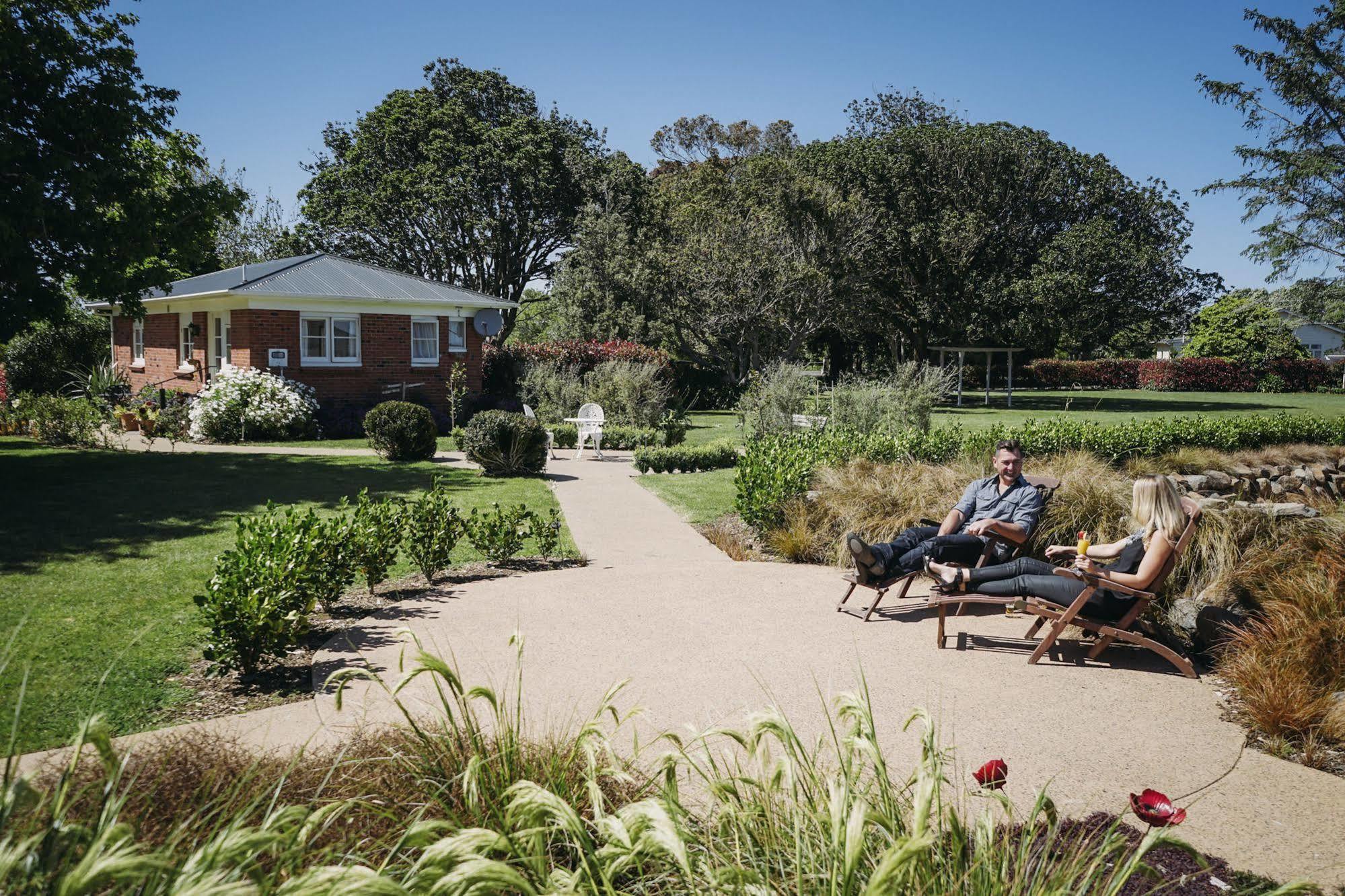 Lavalla Estate Tuakau Exterior foto